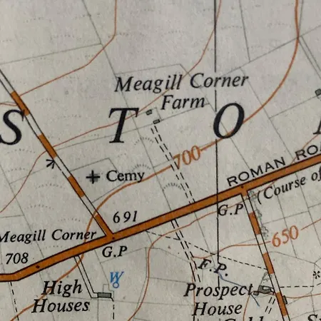 Meagill Corner Farm, Barn With Hot Tub 펜션